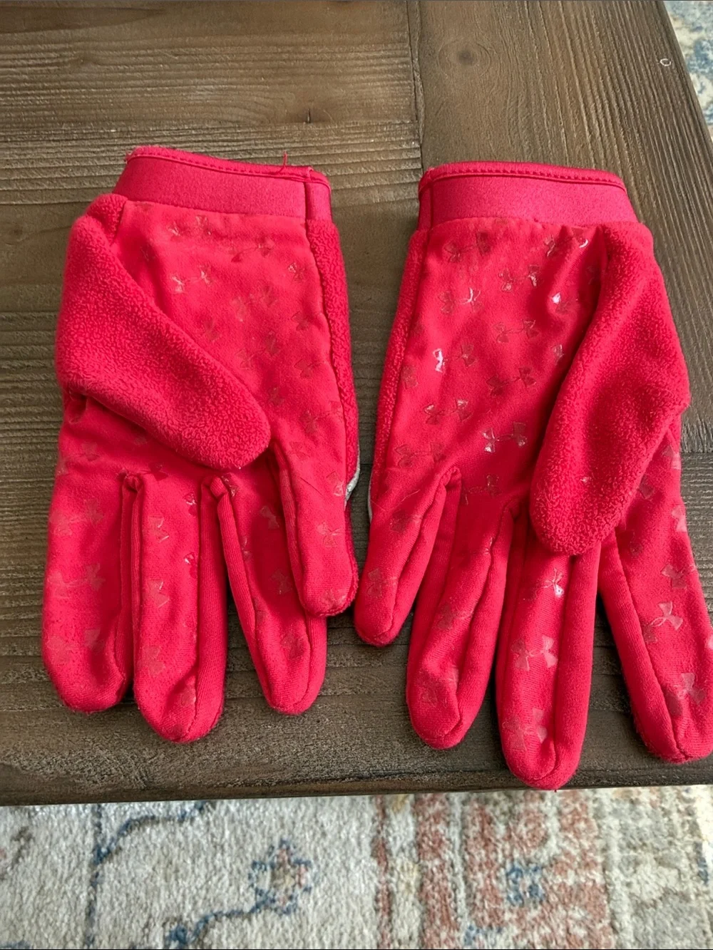 Under Armour Women’s  Fleece Lightweight Winter Gloves